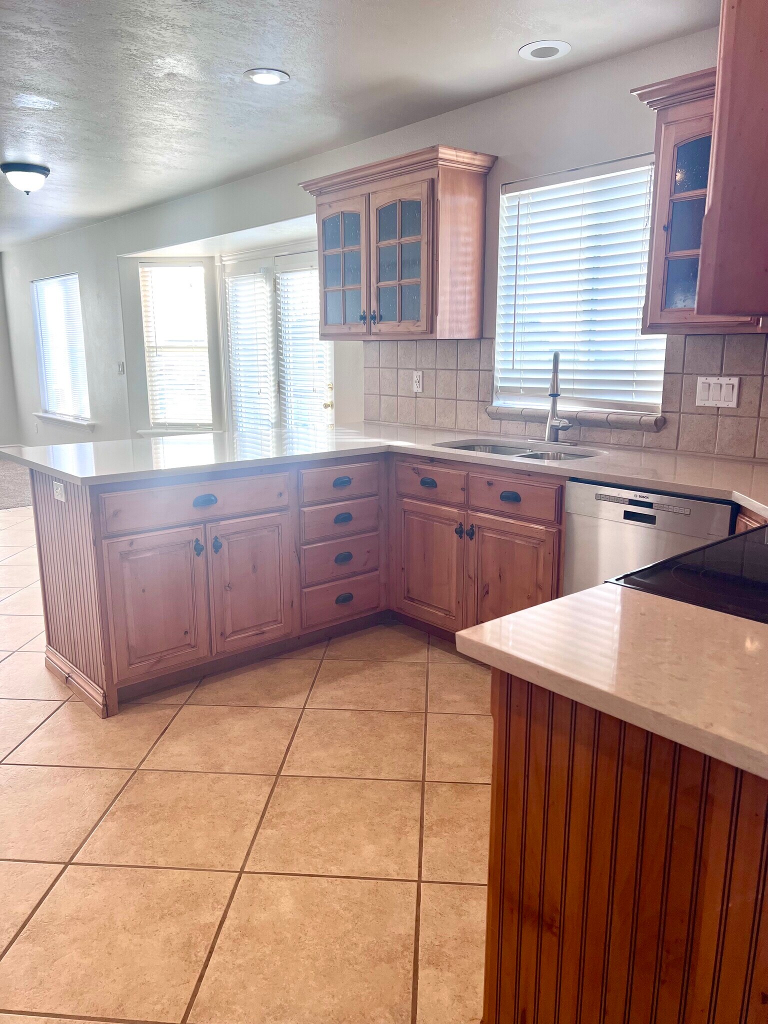 Building Photo - 2526 Dalton Dr