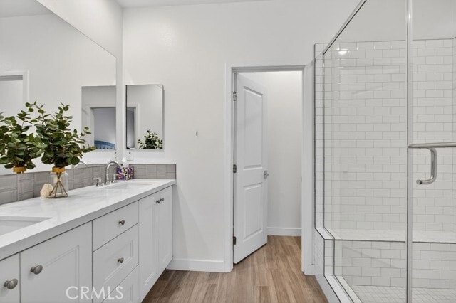 Building Photo - 985 Doheny Way