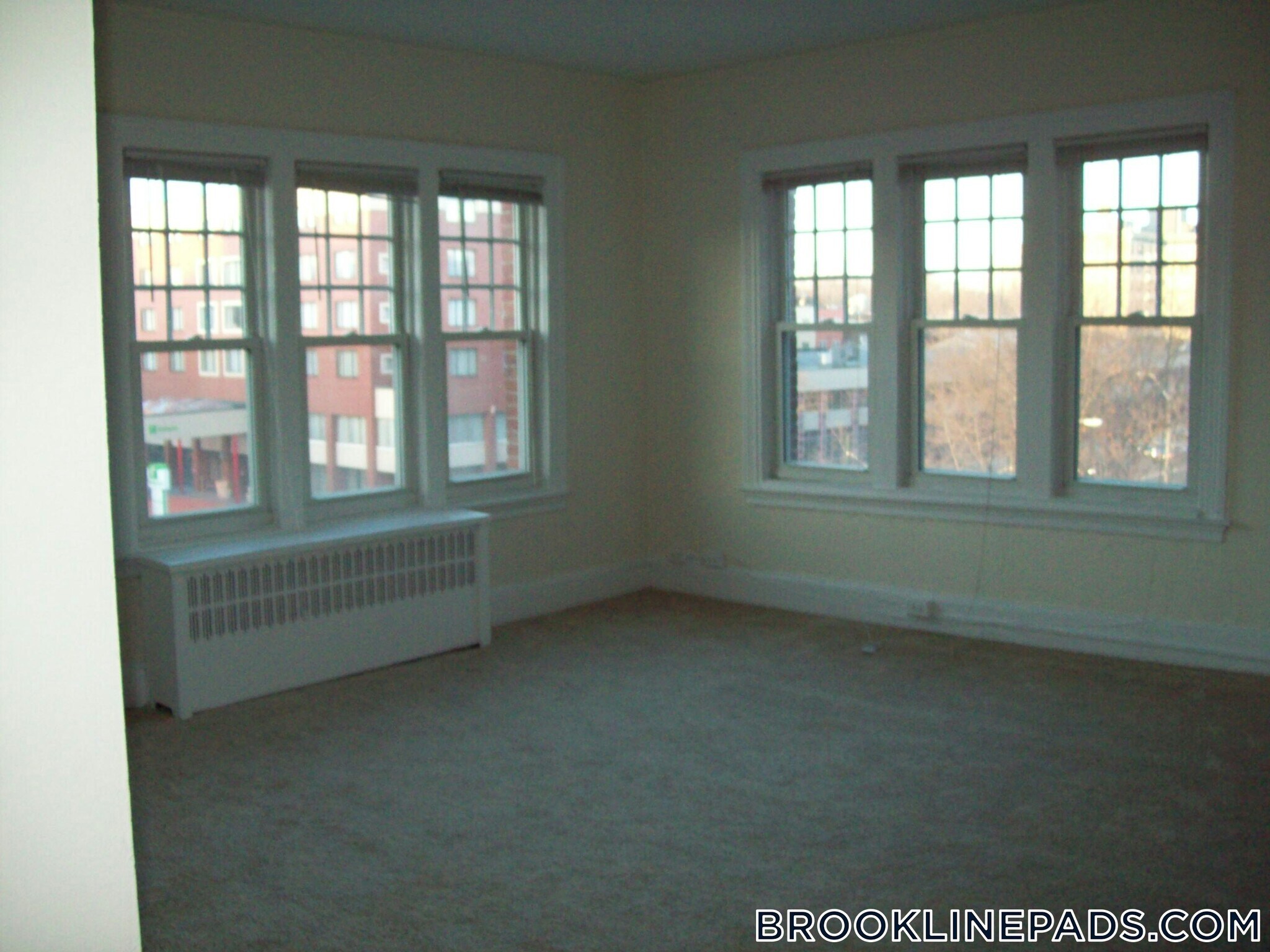 Building Photo - 1223 Beacon St