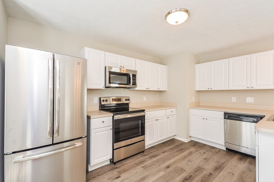 Building Photo - 12242 Cypress Way