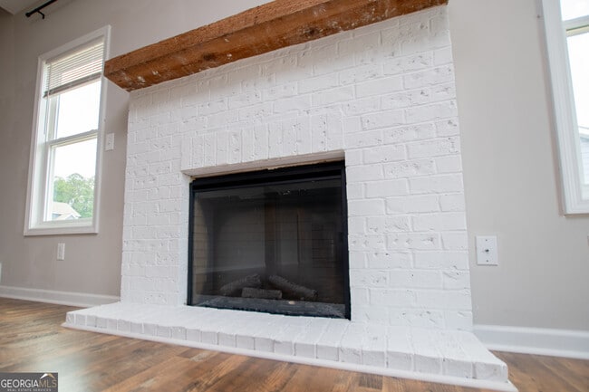 Building Photo - 132 Springwood Dr