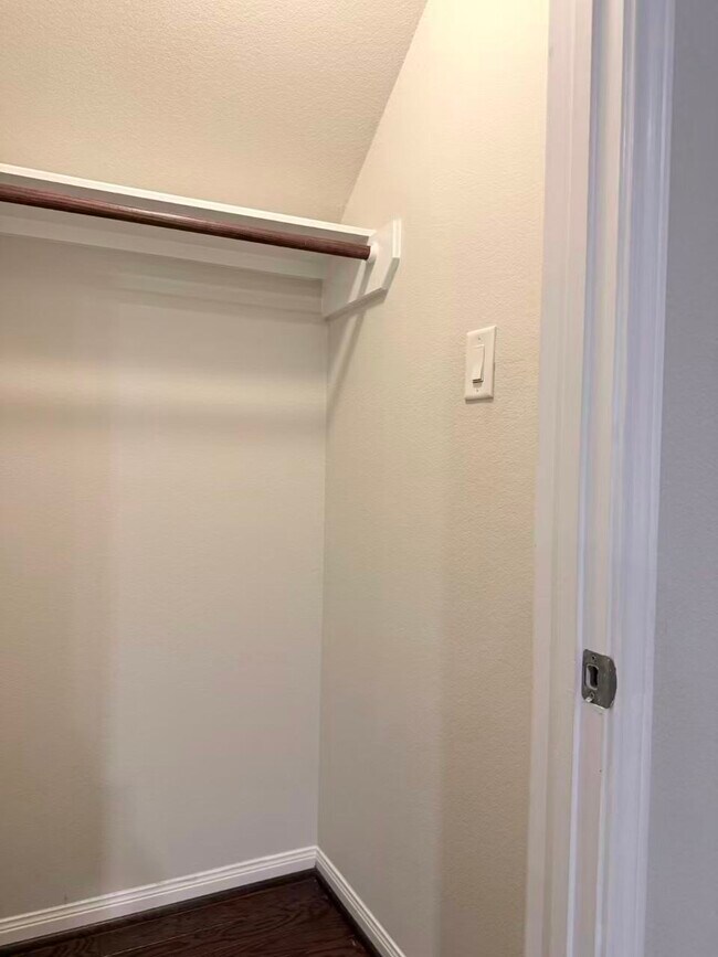 Building Photo - 24323 Marcello Lakes Dr