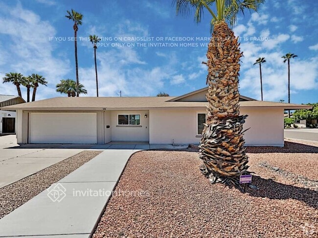 Building Photo - 1175 E Diamond Dr