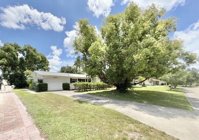 Primary Photo - 4149 Prudence Dr