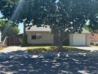 Building Photo - Cozy 3-Bedroom Home for Rent in Tracy!