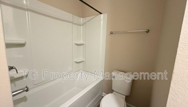 Building Photo - 11792 Junegrass Rd