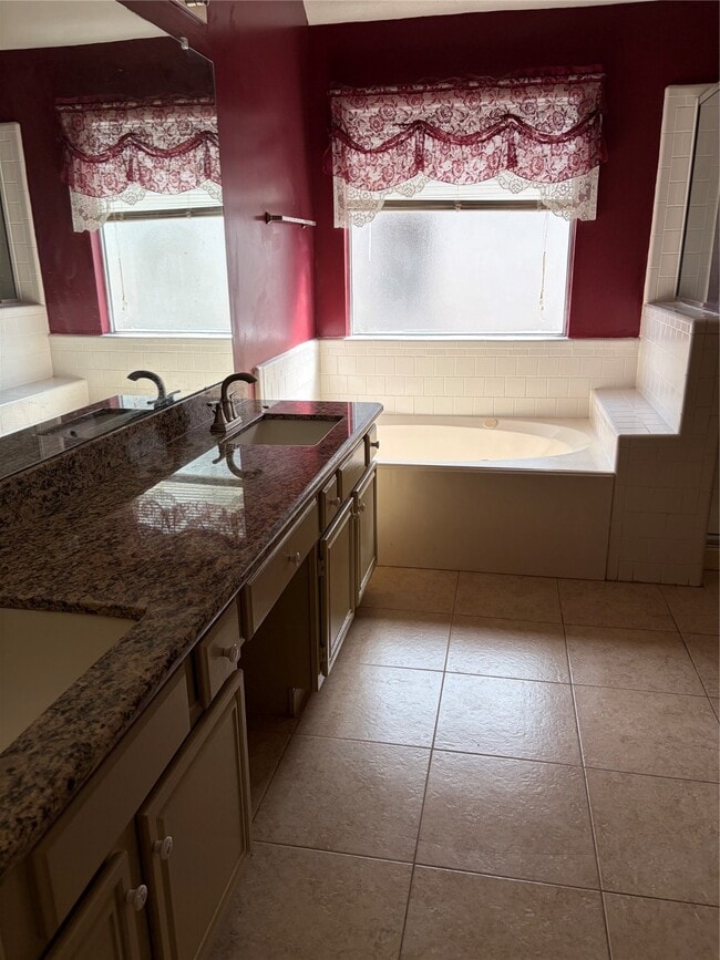 Building Photo - 1222 Bluestone Dr