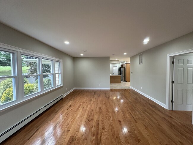 Building Photo - 362 Palisade Ave