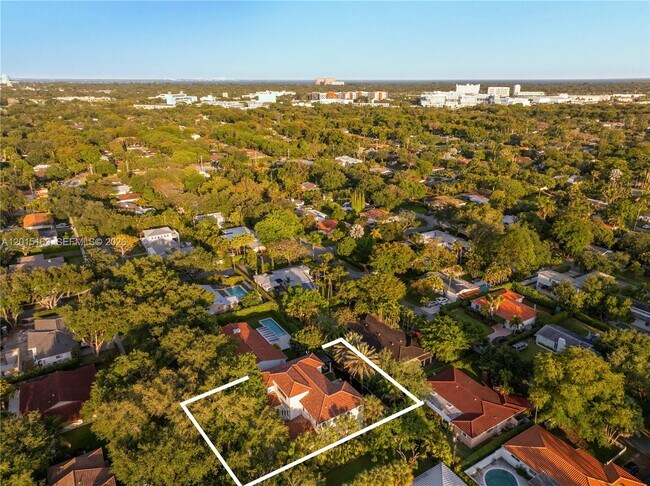 Building Photo - 5838 SW 50th St