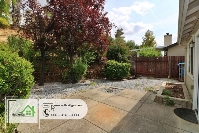 Building Photo - 1117 Grouse Dr