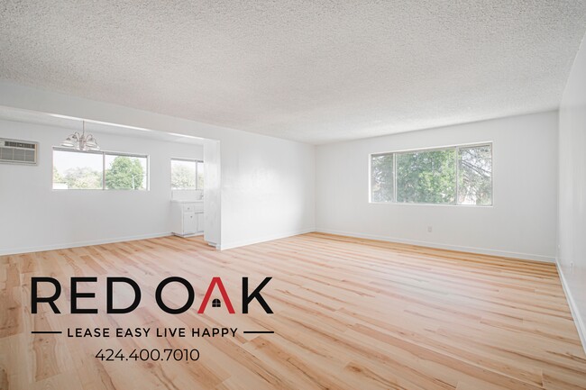 Primary Photo - 401 Raymond Ave