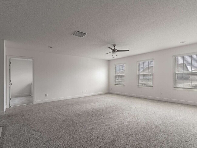 Building Photo - 5035 Down Ct