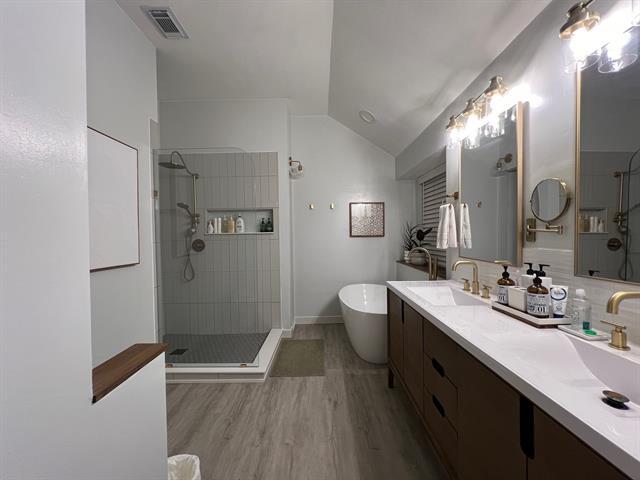 Building Photo - 2217 Heatherton Pl