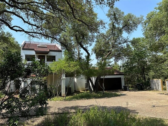 Building Photo - 1100 Crystal Creek Dr