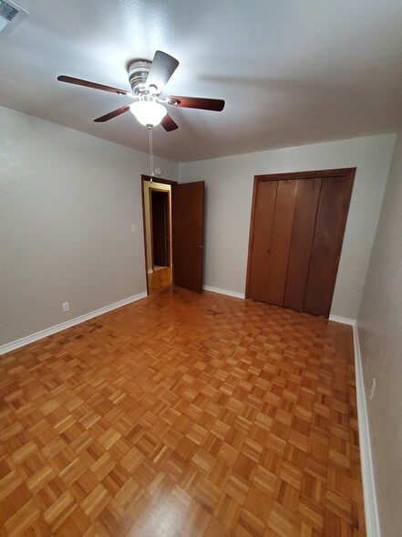 Building Photo - 4805 Lawndale Ave