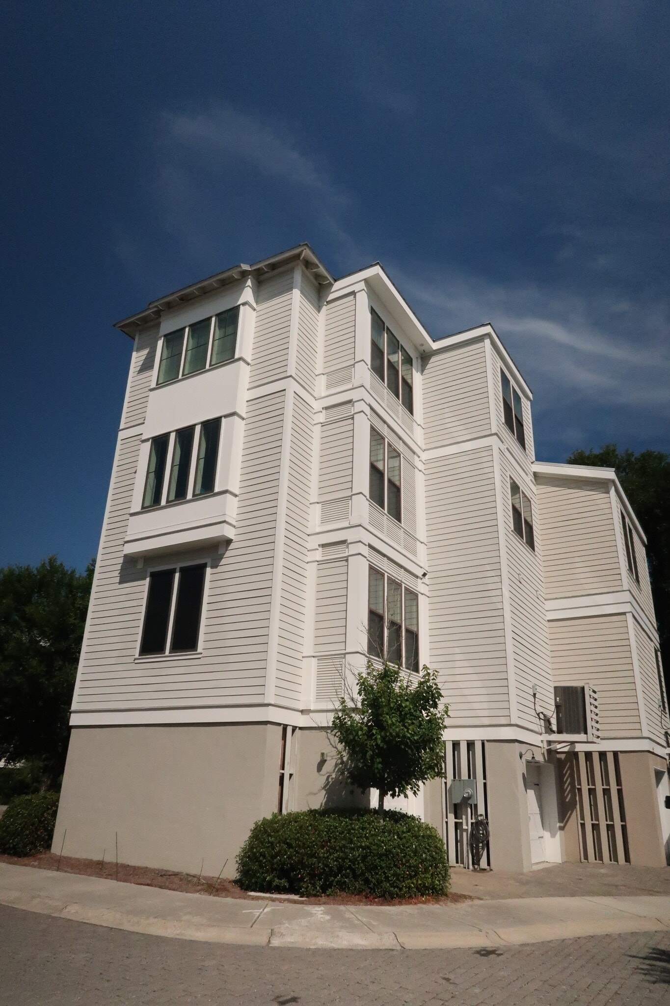 Building Photo - 994 Key Colony Ct
