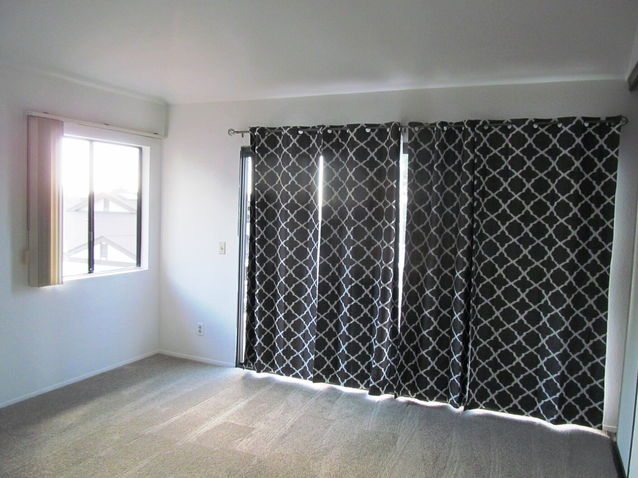 Living room - 11422 Madera Rosa Way