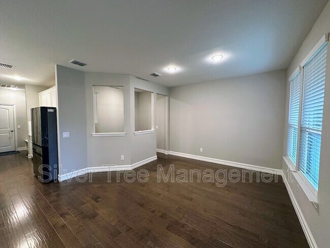 Building Photo - 1104 Pinnacle Ridge Rd