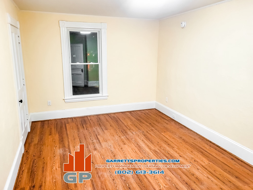 Building Photo - 36 Maple Ave