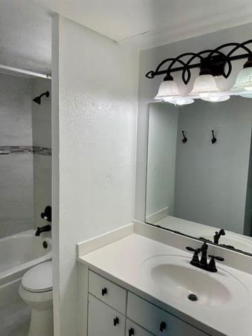 Building Photo - 4837 Cedar Springs Rd