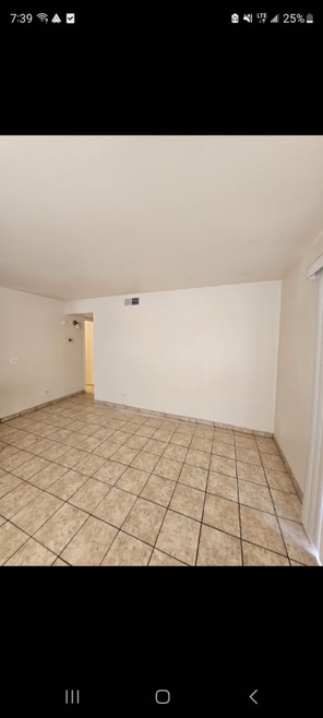 Building Photo - 4325 N 21st Dr