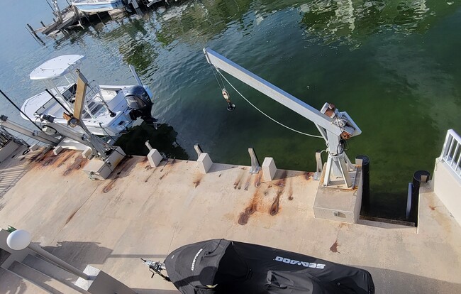 Building Photo - 222 Bristol Ct