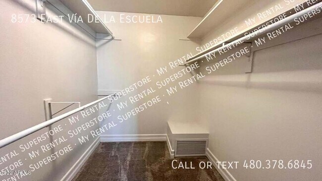 Building Photo - 8573 E Vía De La Escuela