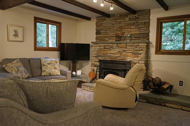 Building Photo - **WINTER RENTAL** Adorable Chalet - Come Spend The Winter Here!