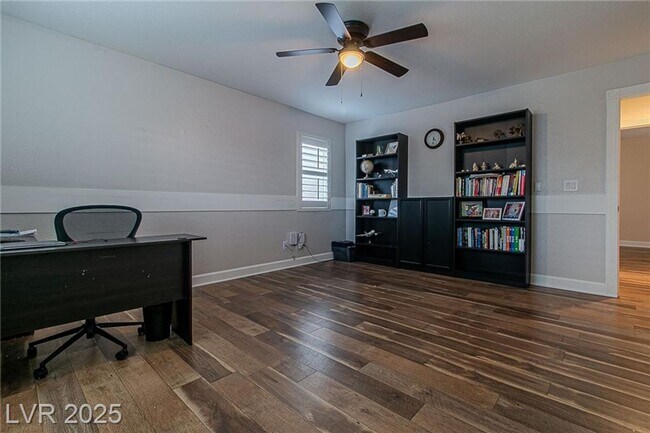 Building Photo - BEAUTIFUL 2 STORY 5 BEDROOM 4 FULL BATHROO...
