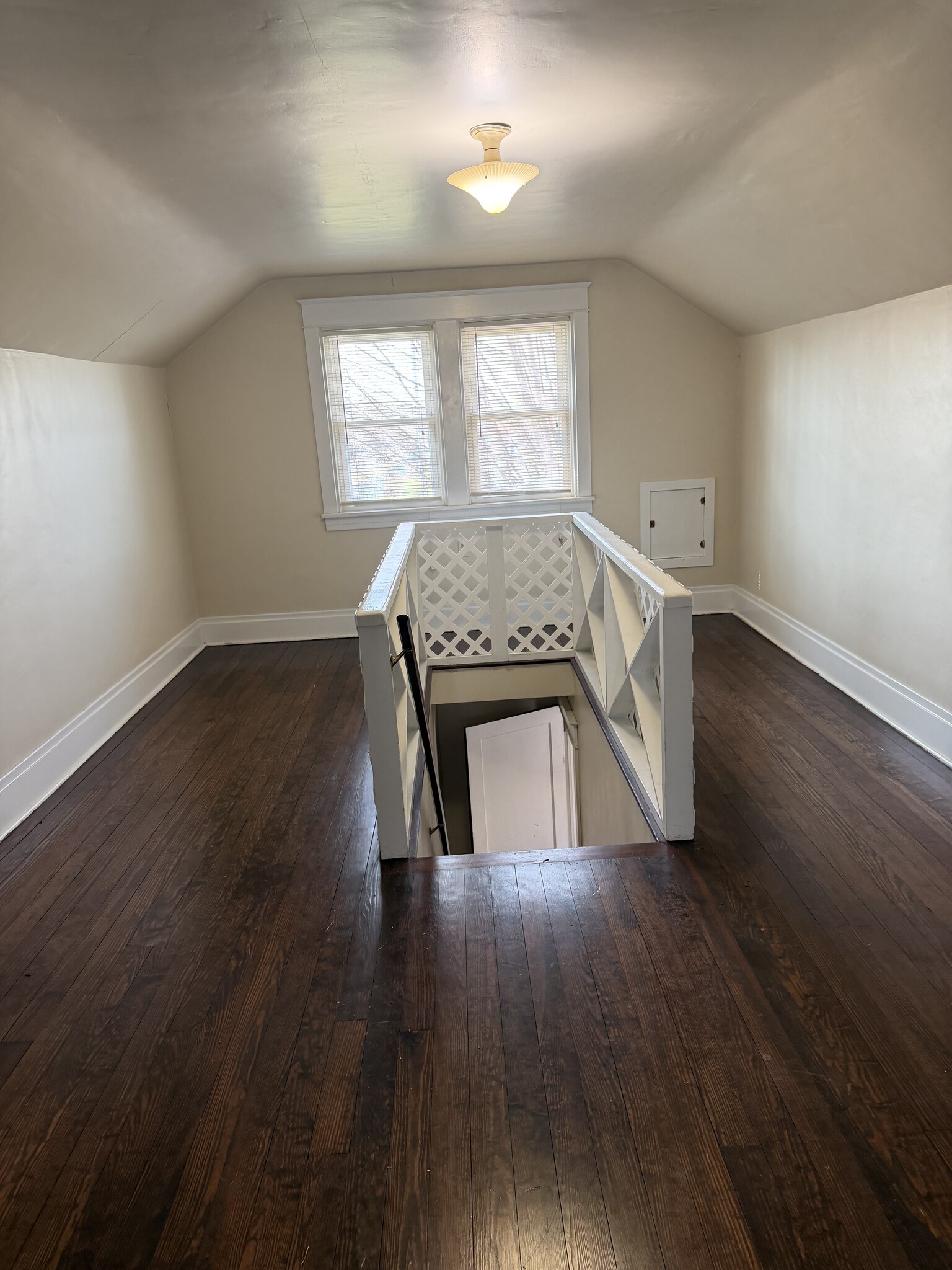 Building Photo - 418 Conewago St