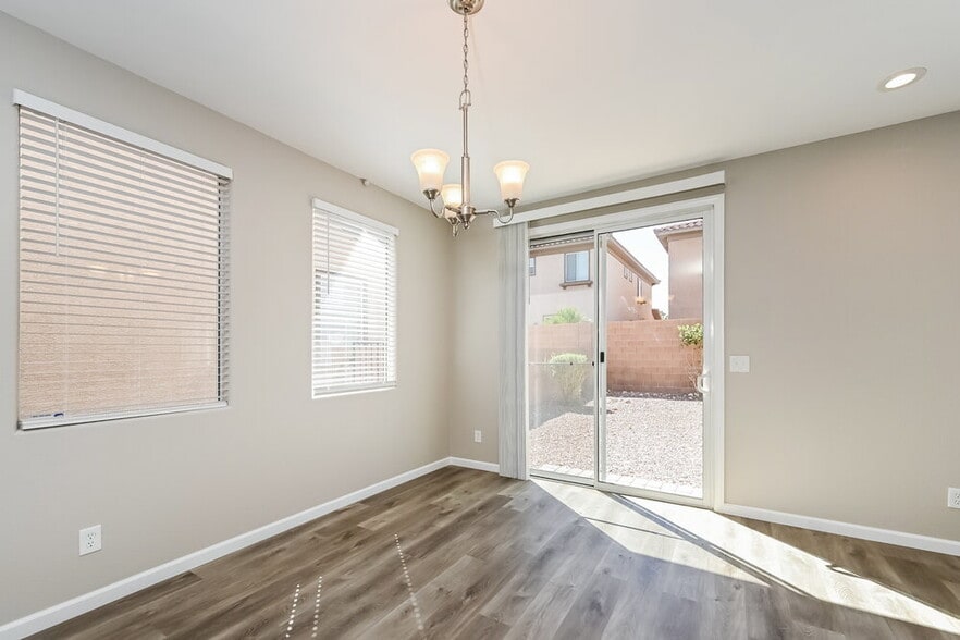 Building Photo - 10435 Romoco Ct