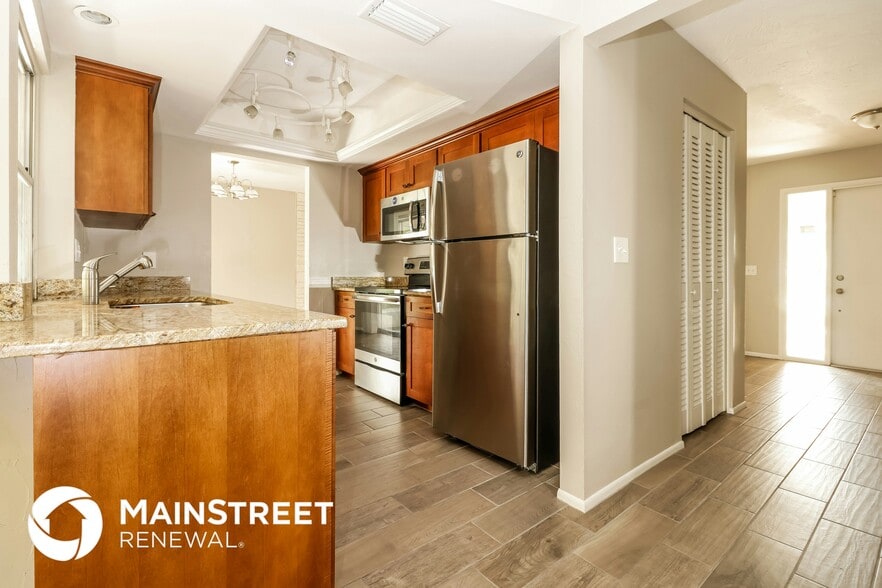 Building Photo - 1124 Danny Dr