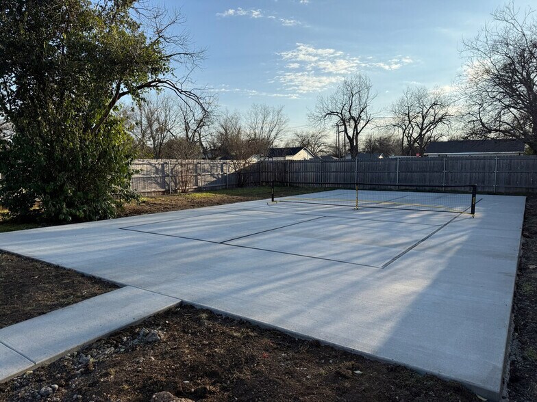 Building Photo - 3729-3727 N 24th St