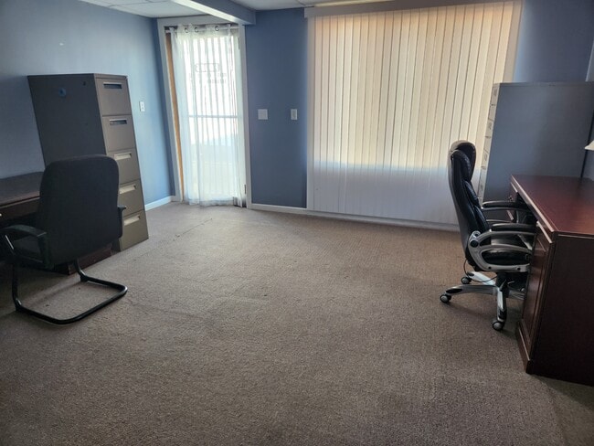 Building Photo - 433 S Mineral St