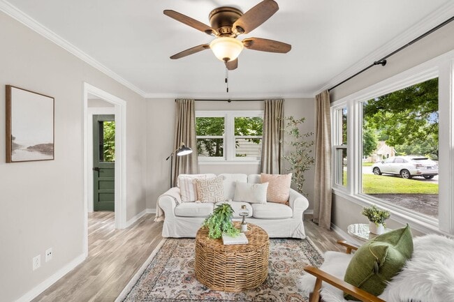 Building Photo - Beautiful home just north of downtown Colu...