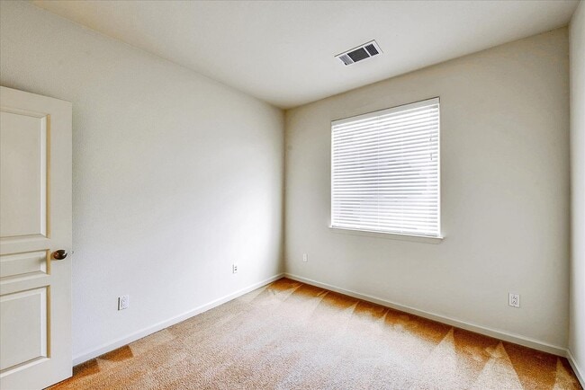 Building Photo - PRIME CORNER HOME NEAR TRAILS LIGHT-FILLED...