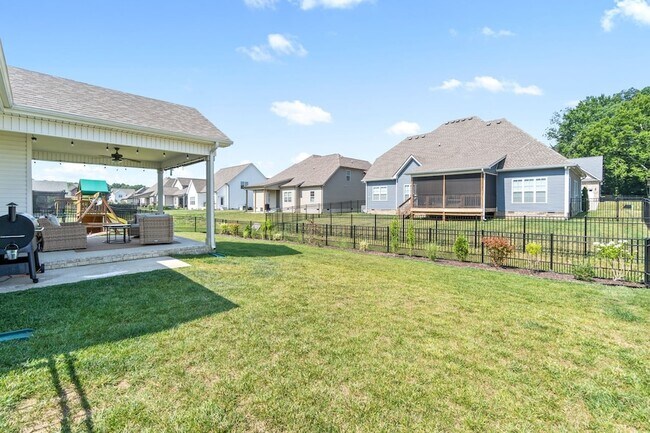 Building Photo - 516 Bowden Dr