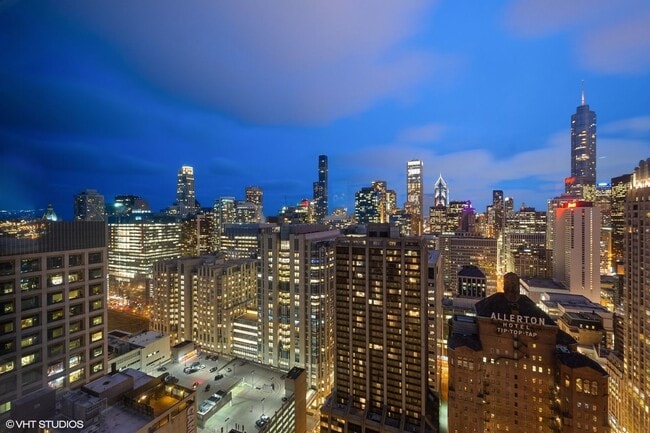 Building Photo - 161 E Chicago Ave