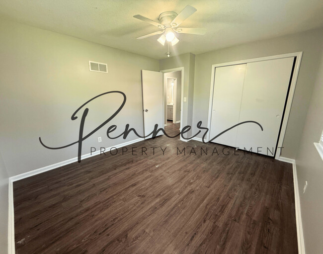 Building Photo - 11606 E Ivanhoe Ct