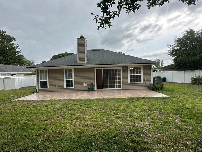 Building Photo - Beautiful 3 Bed 2 Bath in Hunters Ridge!