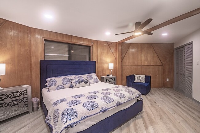 Building Photo - 22814 Verano Dr