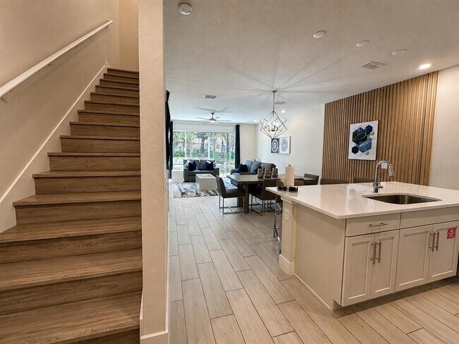 Building Photo - 7821 Spectrum Dr
