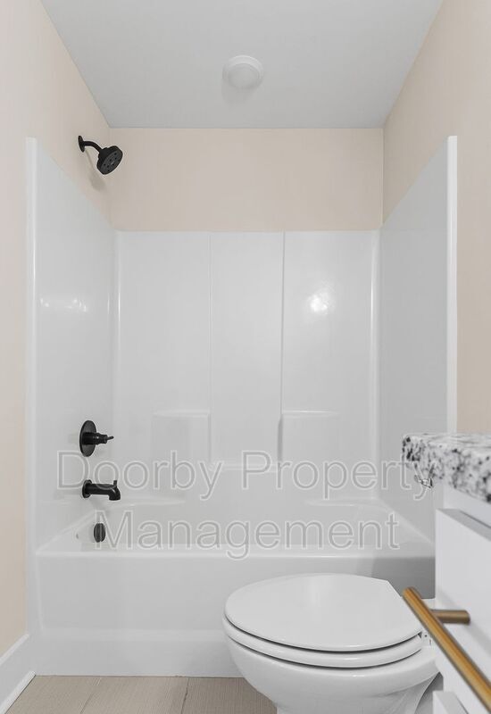 Building Photo - 432 Wayne Ave