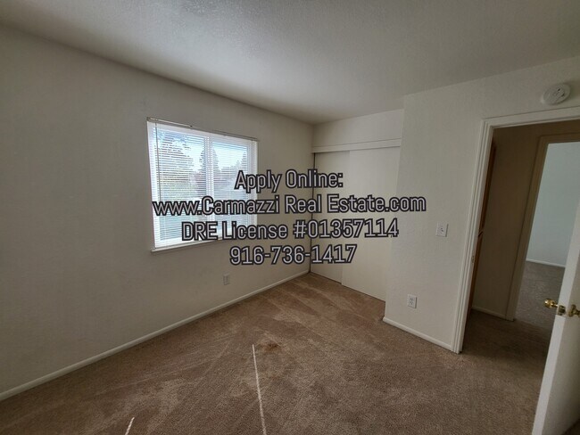 Building Photo - 9244 Mapleview Way