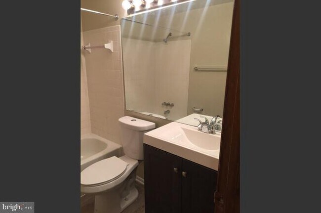 Building Photo - 18050 Chalet Dr