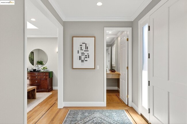 Building Photo - Four Bedroom Home with Panoramic Views