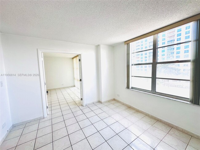 Building Photo - 230 174th St
