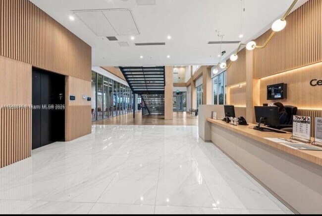 Building Photo - 7875 NW 107th Ave