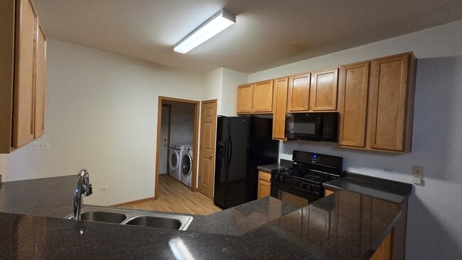 Building Photo - 434 Vaughn Cir