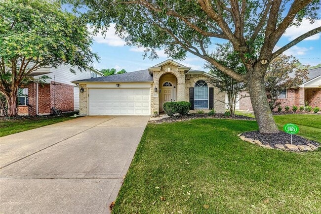 Building Photo - 25331 Clover Ranch Dr